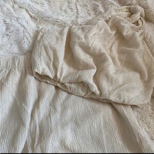 Abercrombie Linen Set